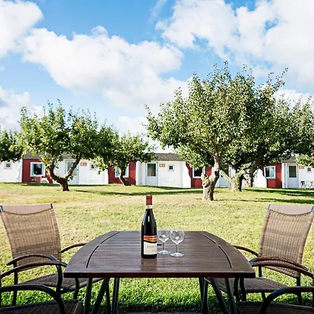 6 Person In Nyaraló